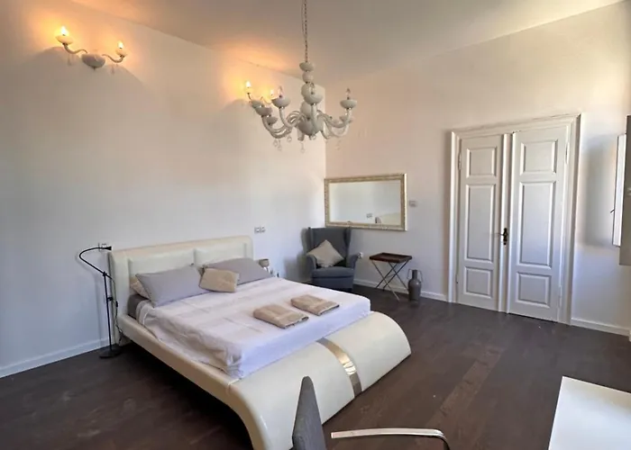 Flanatika 아파트 풀라