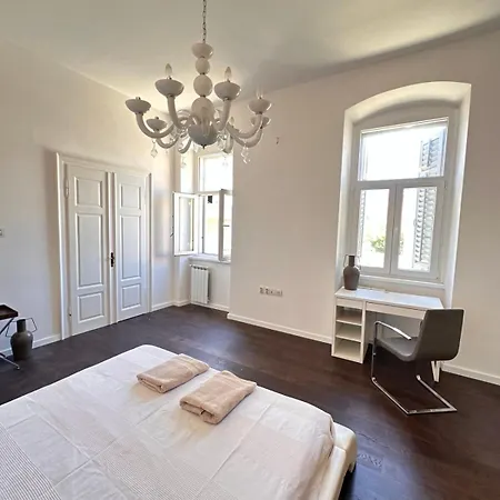 Flanatika Apartment *